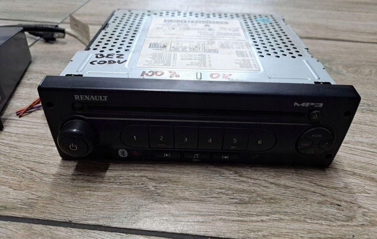 Delphi RADIO MP3 CD AUX USB 12V RENAULT PREMIUM MAGNUM MIDLUM DXI - Кабина и интерьер для Грузовиков: фото 3 Delphi RADIO MP3 CD AUX USB 12V RENAULT PREMIUM MAGNUM MIDLUM DXI - Кабина и интерьер для Грузовиков: фото 3