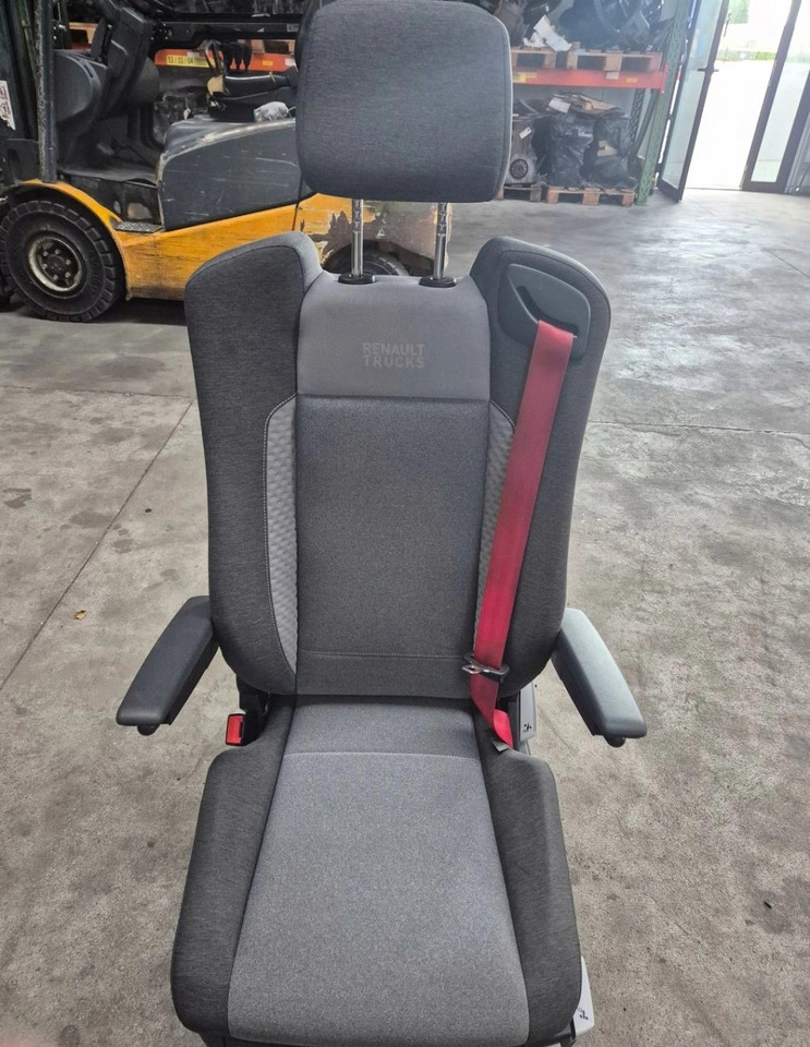 FOTEL PNEUMATYCZY SIEDZENIE KIEROWCY RENAULT RANGE GAMA T C K EVO LIFT - Сиденье: фото 2 FOTEL PNEUMATYCZY SIEDZENIE KIEROWCY RENAULT RANGE GAMA T C K EVO LIFT - Сиденье: фото 2