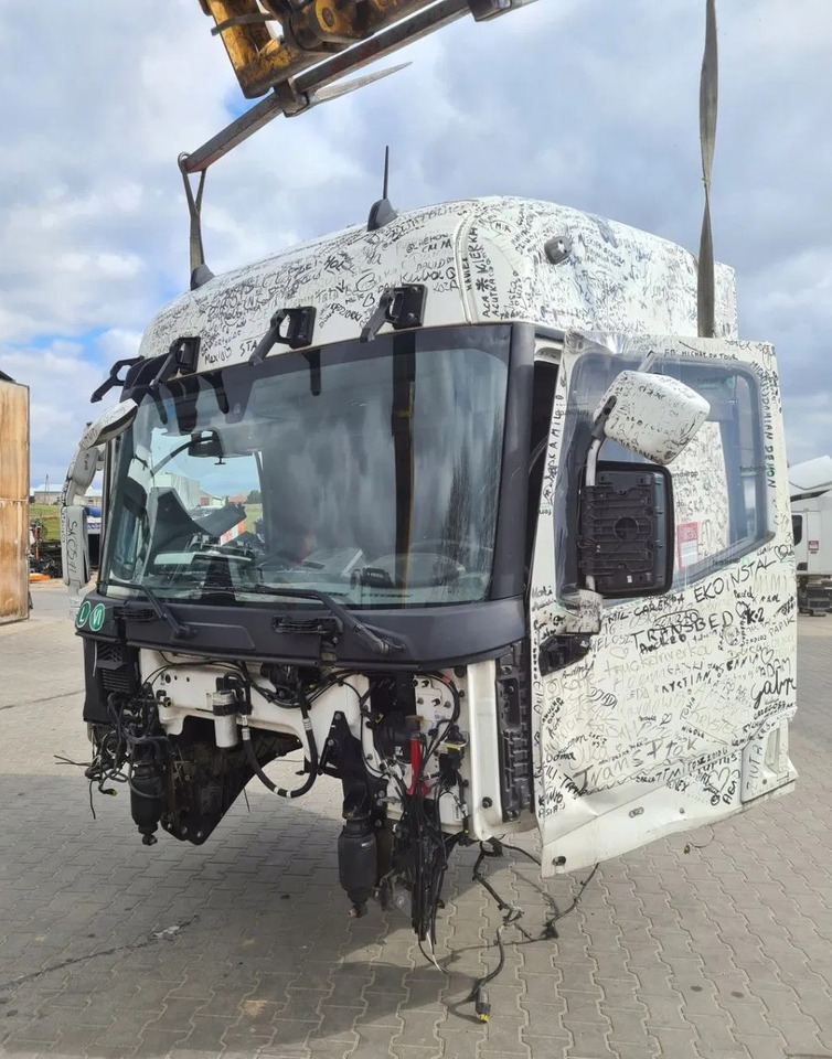 GOŁA SZKIELET POSZYCIE BLACHA RENAULT GAMA T HIGH WYSOKA KABINA - Кабина: фото 1 GOŁA SZKIELET POSZYCIE BLACHA RENAULT GAMA T HIGH WYSOKA KABINA - Кабина: фото 1