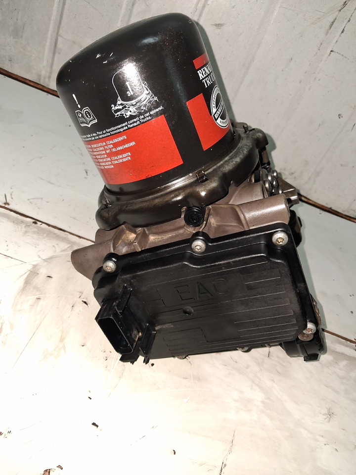 KNORR-BREMSE ZAWÓR OSUSZACZ POWIETRZA APM RENAULT GAMA T C K RANGE EURO 6 - Детали тормозной системы для Грузовиков: фото 2 KNORR-BREMSE ZAWÓR OSUSZACZ POWIETRZA APM RENAULT GAMA T C K RANGE EURO 6 - Детали тормозной системы для Грузовиков: фото 2