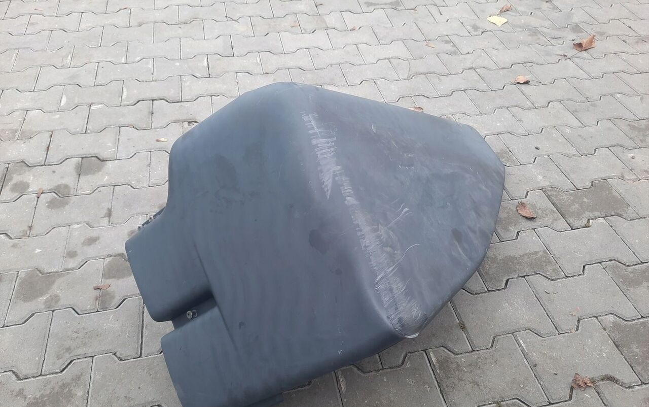 KOMIN WLOT POWIETRZA CZAPKA KABINY 21285236 Volvo FH 4 - Система впуска для Грузовиков: фото 3 KOMIN WLOT POWIETRZA CZAPKA KABINY 21285236 Volvo FH 4 - Система впуска для Грузовиков: фото 3