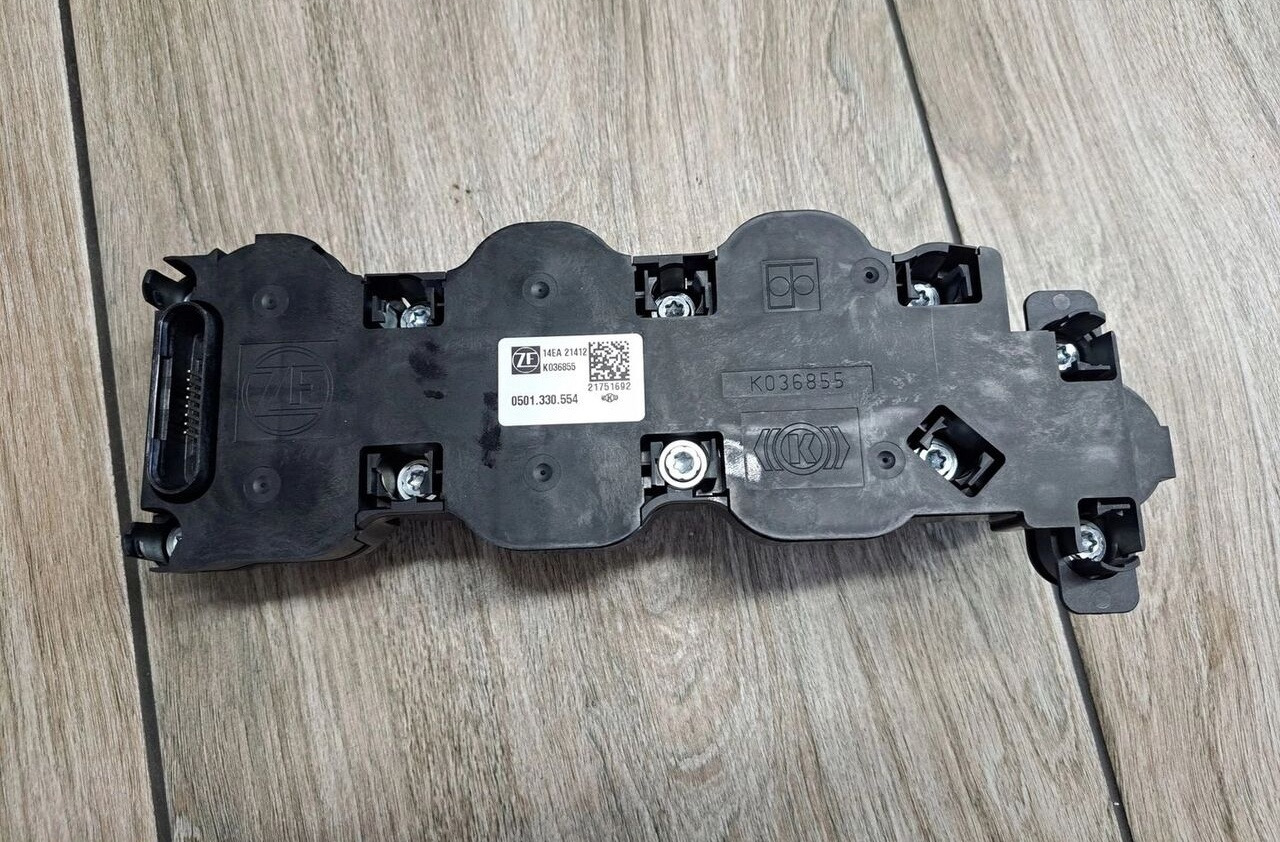 MODUŁ BLOK ELEKTRONIKA WYBIERAKA SKRZYNI BIEGÓW ZF TRAXON 0501.330.554 ZF TRAXON - Трансмиссия для Грузовиков: фото 3 MODUŁ BLOK ELEKTRONIKA WYBIERAKA SKRZYNI BIEGÓW ZF TRAXON 0501.330.554 ZF TRAXON - Трансмиссия для Грузовиков: фото 3