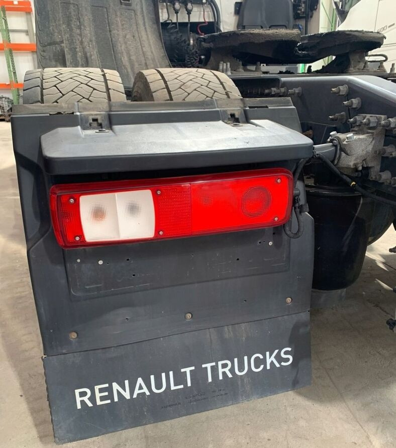 Renault BŁOTNIK LEWY TYŁ KOMPLETNY RENAULT GAMA T C RANGE - Крыло для Грузовиков: фото 2 Renault BŁOTNIK LEWY TYŁ KOMPLETNY RENAULT GAMA T C RANGE - Крыло для Грузовиков: фото 2