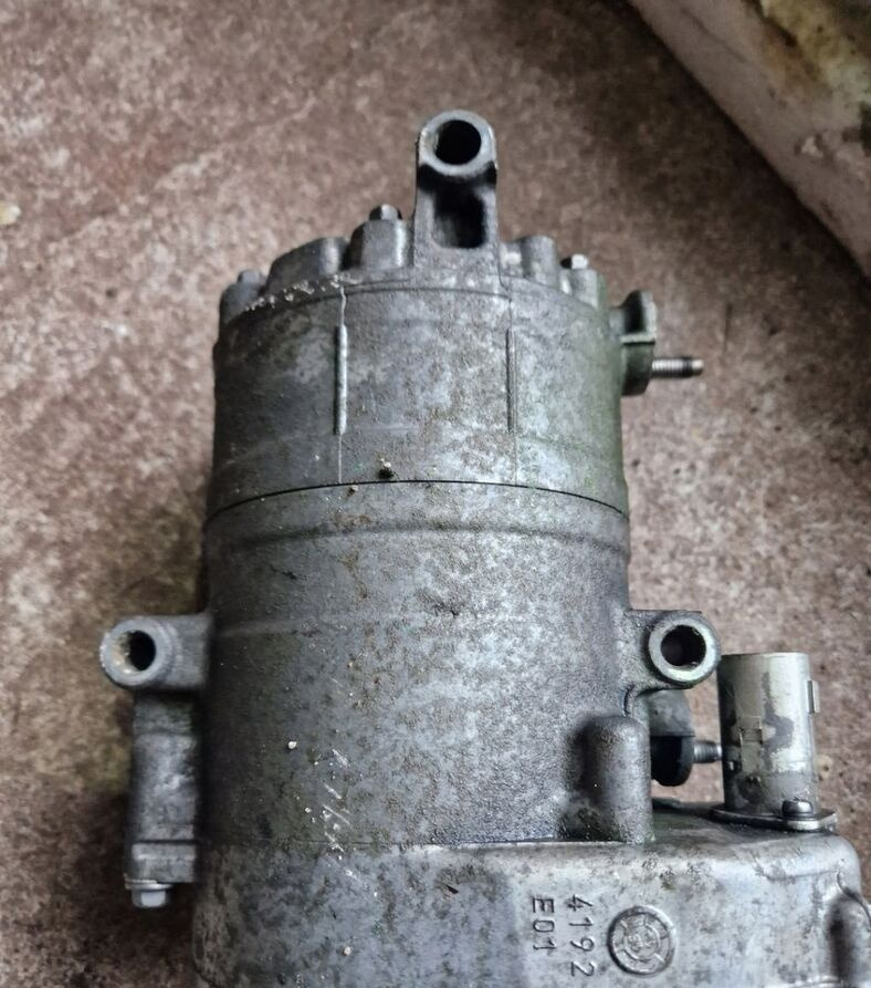 Sanden SPRĘŻARKA KOMPRESOR KLIMATYZACJI POSTOJOWEJ VOLVO FH 4 FM 4 84192003 - Компрессор кондиционера для Грузовиков: фото 4 Sanden SPRĘŻARKA KOMPRESOR KLIMATYZACJI POSTOJOWEJ VOLVO FH 4 FM 4 84192003 - Компрессор кондиционера для Грузовиков: фото 4