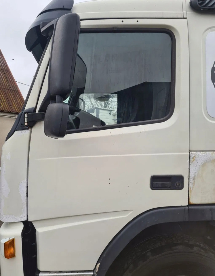 VOLVO DRZWI KOMPLETNE LEWE VOLVO FM 9 12 13 - Дверь и запчасти: фото 1 VOLVO DRZWI KOMPLETNE LEWE VOLVO FM 9 12 13 - Дверь и запчасти: фото 1
