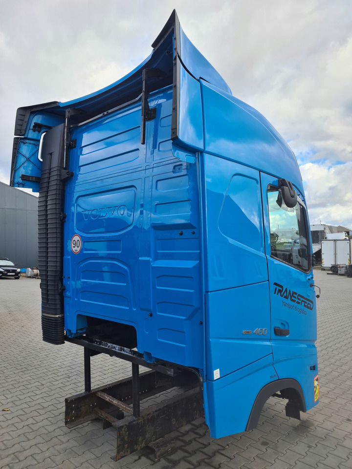 VOLVO KABINA KOMPLETNA VOLVO FH 5 EURO 6 I-SAVE GLOBETROTTER - Кабина для Тентованных грузовиков: фото 3 VOLVO KABINA KOMPLETNA VOLVO FH 5 EURO 6 I-SAVE GLOBETROTTER - Кабина для Тентованных грузовиков: фото 3