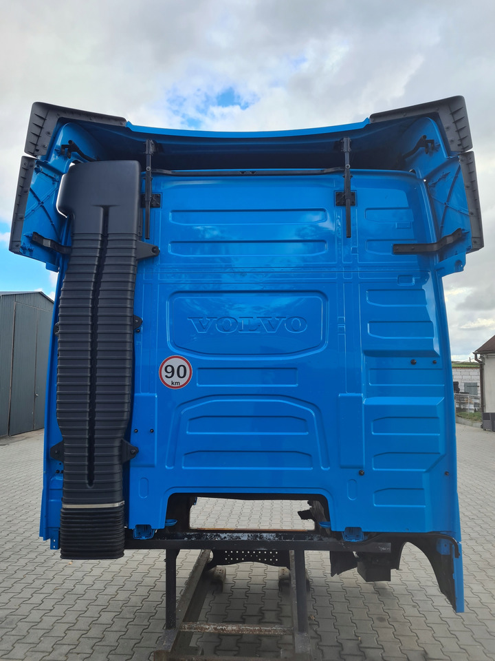 VOLVO KABINA KOMPLETNA VOLVO FH 5 EURO 6 I-SAVE GLOBETROTTER - Кабина для Тентованных грузовиков: фото 4 VOLVO KABINA KOMPLETNA VOLVO FH 5 EURO 6 I-SAVE GLOBETROTTER - Кабина для Тентованных грузовиков: фото 4