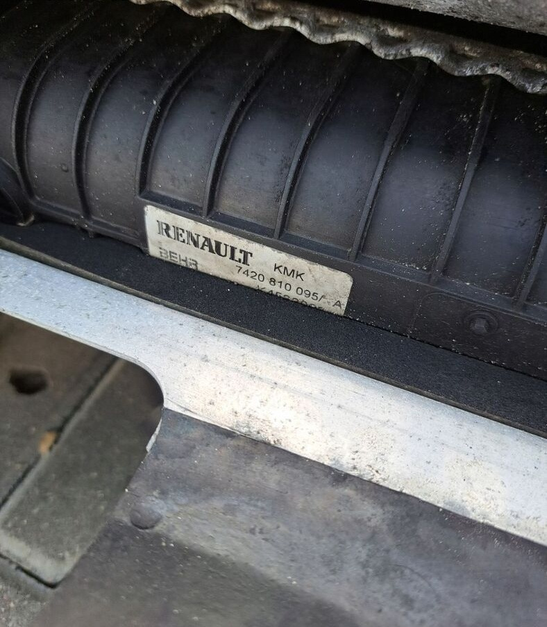 VOLVO KOMPLET CHŁODNIC CHŁODNICA VOLVO FE RENAULT PREMIUM DXI 7 - Радиатор для Грузовиков: фото 5 VOLVO KOMPLET CHŁODNIC CHŁODNICA VOLVO FE RENAULT PREMIUM DXI 7 - Радиатор для Грузовиков: фото 5