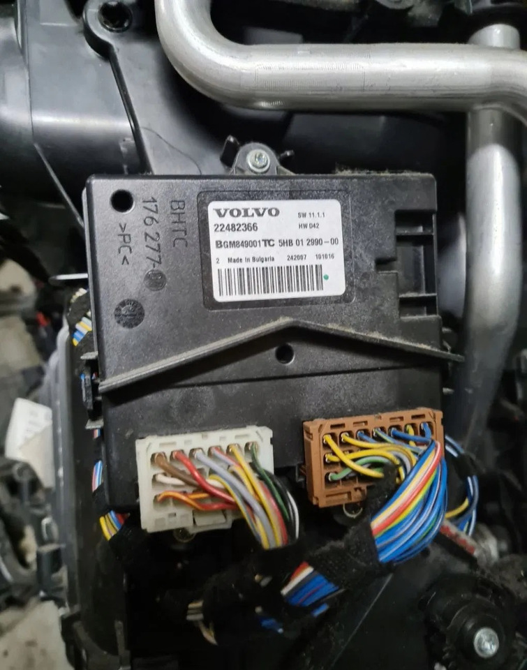 VOLVO STEROWNIK MODUŁ NAGRZEWNICY VOLVO FH 4 FM 4 FMX - Отопление/ Вентиляция для Грузовиков: фото 1 VOLVO STEROWNIK MODUŁ NAGRZEWNICY VOLVO FH 4 FM 4 FMX - Отопление/ Вентиляция для Грузовиков: фото 1