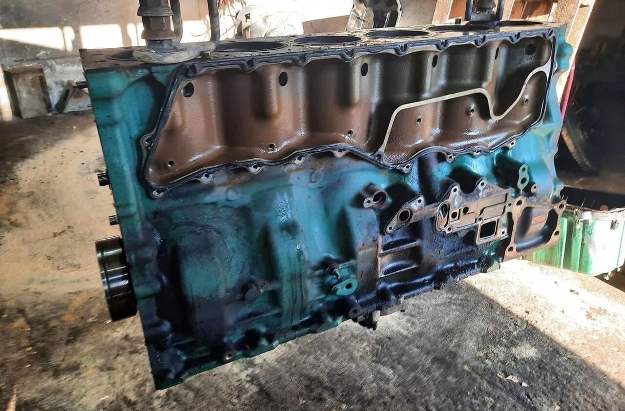 Volvo BLOK A TŁOKI WAŁ KORBOWY FM 9 D11C EUV. Volvo - Двигатель для Грузовиков: фото 4 Volvo BLOK A TŁOKI WAŁ KORBOWY FM 9 D11C EUV. Volvo - Двигатель для Грузовиков: фото 4