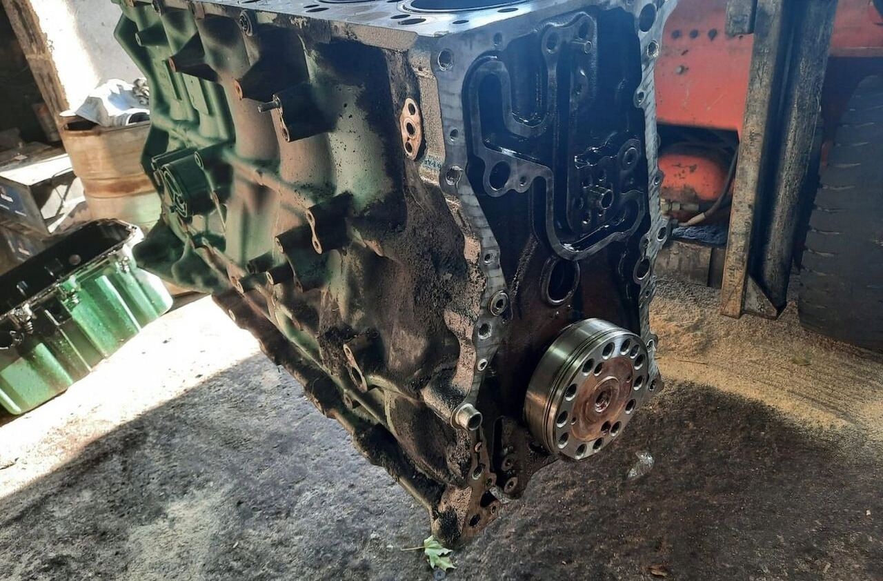 Volvo BLOK A TŁOKI WAŁ KORBOWY FM 9 D11C EUV. Volvo - Двигатель для Грузовиков: фото 1 Volvo BLOK A TŁOKI WAŁ KORBOWY FM 9 D11C EUV. Volvo - Двигатель для Грузовиков: фото 1