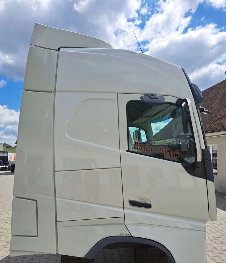 Volvo FH 4 EURO 6 GLOBETROTTER Volvo - Кабина для Грузовиков: фото 5 Volvo FH 4 EURO 6 GLOBETROTTER Volvo - Кабина для Грузовиков: фото 5