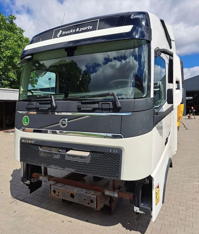 Volvo FH 4 EURO 6 GLOBETROTTER Volvo - Кабина для Грузовиков: фото 2 Volvo FH 4 EURO 6 GLOBETROTTER Volvo - Кабина для Грузовиков: фото 2