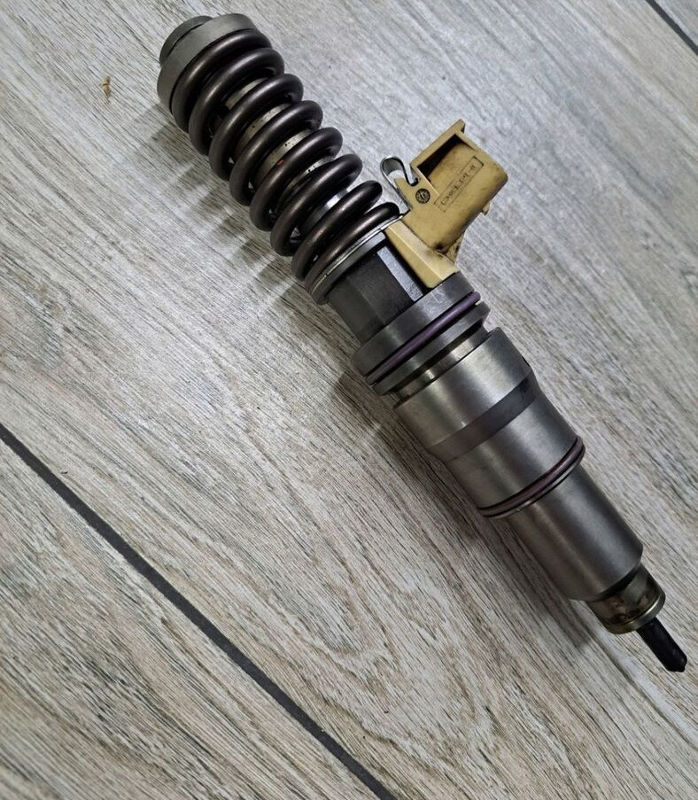 Volvo POMPOWTRYSKIWACZ WTRYSK RENAULT PREMIUM DXI VOLVO FM 9 21582098 - Распределитель впрыска для Грузовиков: фото 2 Volvo POMPOWTRYSKIWACZ WTRYSK RENAULT PREMIUM DXI VOLVO FM 9 21582098 - Распределитель впрыска для Грузовиков: фото 2