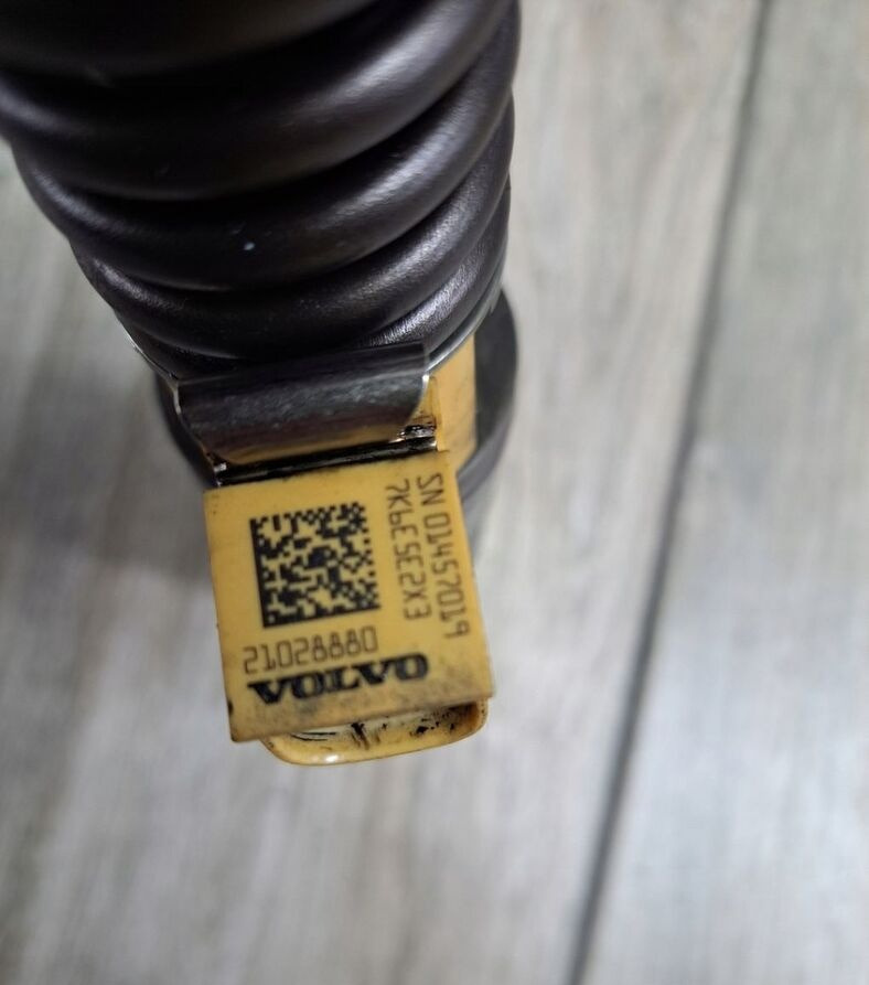 Volvo POMPOWTRYSKIWACZE RENAULT DXI VOLVO FH FM 13 21028880 - Распределитель впрыска для Грузовиков: фото 1 Volvo POMPOWTRYSKIWACZE RENAULT DXI VOLVO FH FM 13 21028880 - Распределитель впрыска для Грузовиков: фото 1