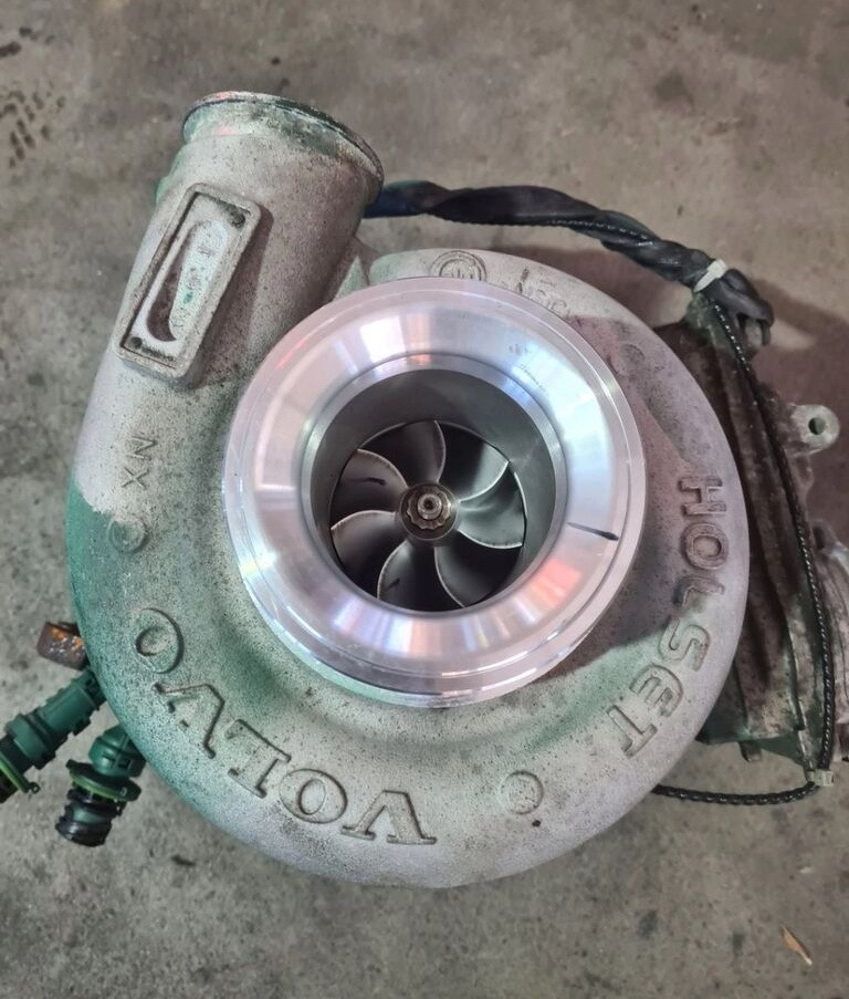 Volvo TURBINA TURBOSPRĘŻARKA FH 16 D16K 750 EURO 6 3789660 HW-3789663 Volvo VOLVO FH 16 D16K 750 EURO 6 3789660 HW-3789663 - Турбина для Грузовиков: фото 2 Volvo TURBINA TURBOSPRĘŻARKA FH 16 D16K 750 EURO 6 3789660 HW-3789663 Volvo VOLVO FH 16 D16K 750 EURO 6 3789660 HW-3789663 - Турбина для Грузовиков: фото 2