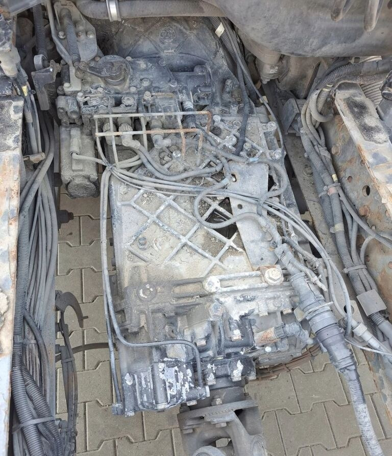 ZF MANUALNA MANUAL NEW ECOSPLIT 16 ZF Manual ZF New Escosplit 16 2220 TD - Коробка передач для Грузовиков: фото 2 ZF MANUALNA MANUAL NEW ECOSPLIT 16 ZF Manual ZF New Escosplit 16 2220 TD - Коробка передач для Грузовиков: фото 2