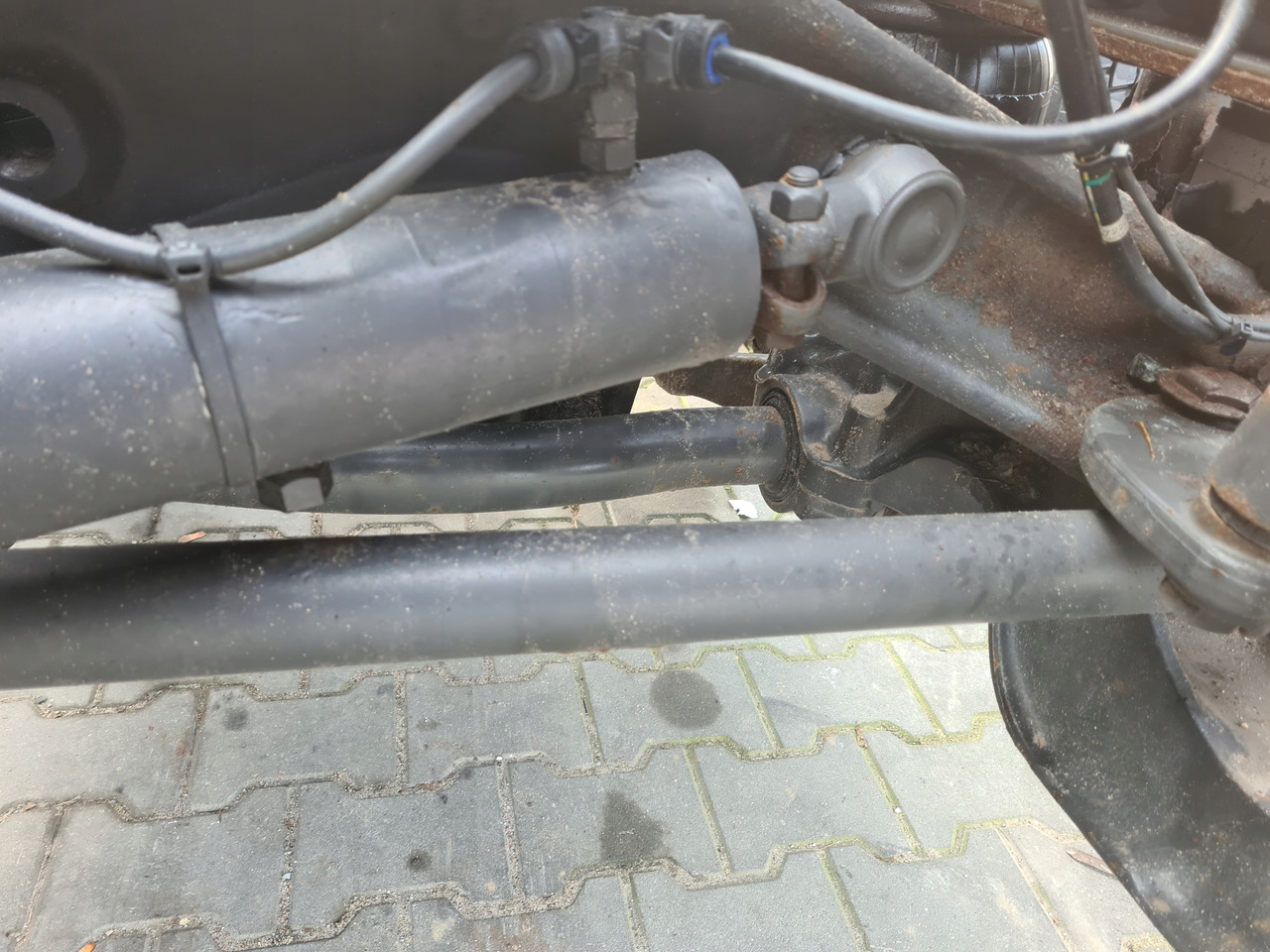 ZF SIŁOWNIK OSI SKRĘTNEJ KIEROWANEJ VOLVO FH FM 9 13 4 - Рулевое управление для Грузовиков: фото 5 ZF SIŁOWNIK OSI SKRĘTNEJ KIEROWANEJ VOLVO FH FM 9 13 4 - Рулевое управление для Грузовиков: фото 5