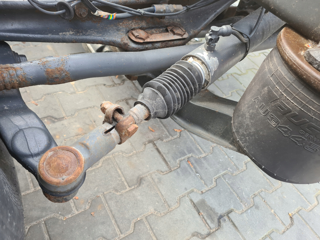 ZF SIŁOWNIK OSI SKRĘTNEJ KIEROWANEJ VOLVO FH FM 9 13 4 - Рулевое управление для Грузовиков: фото 2 ZF SIŁOWNIK OSI SKRĘTNEJ KIEROWANEJ VOLVO FH FM 9 13 4 - Рулевое управление для Грузовиков: фото 2