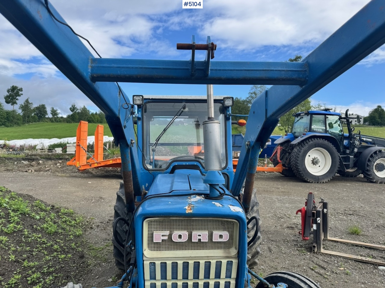 Трактор 1972 Ford 3000 4x2 w/ Front loader: фото 10