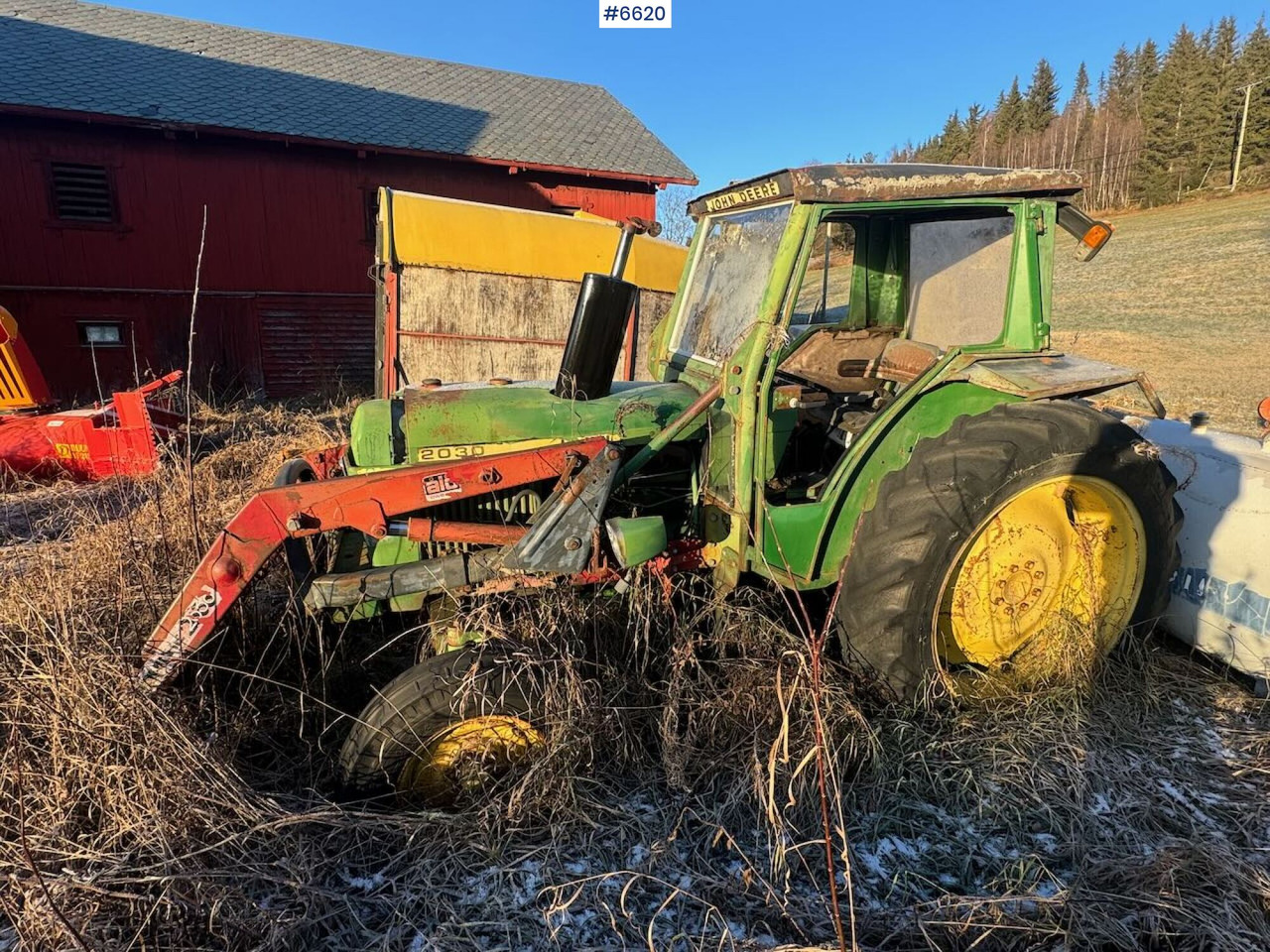 1977 John Deere 2030 w/ front loader. Repair object. - Трактор: фото 2 1977 John Deere 2030 w/ front loader. Repair object. - Трактор: фото 2