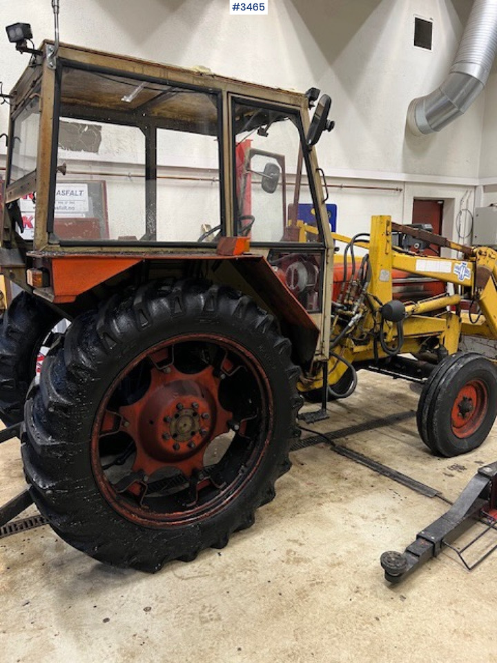 1978 Zetor 6718 w/ Front loader and bucket. - Трактор: фото 3 1978 Zetor 6718 w/ Front loader and bucket. - Трактор: фото 3