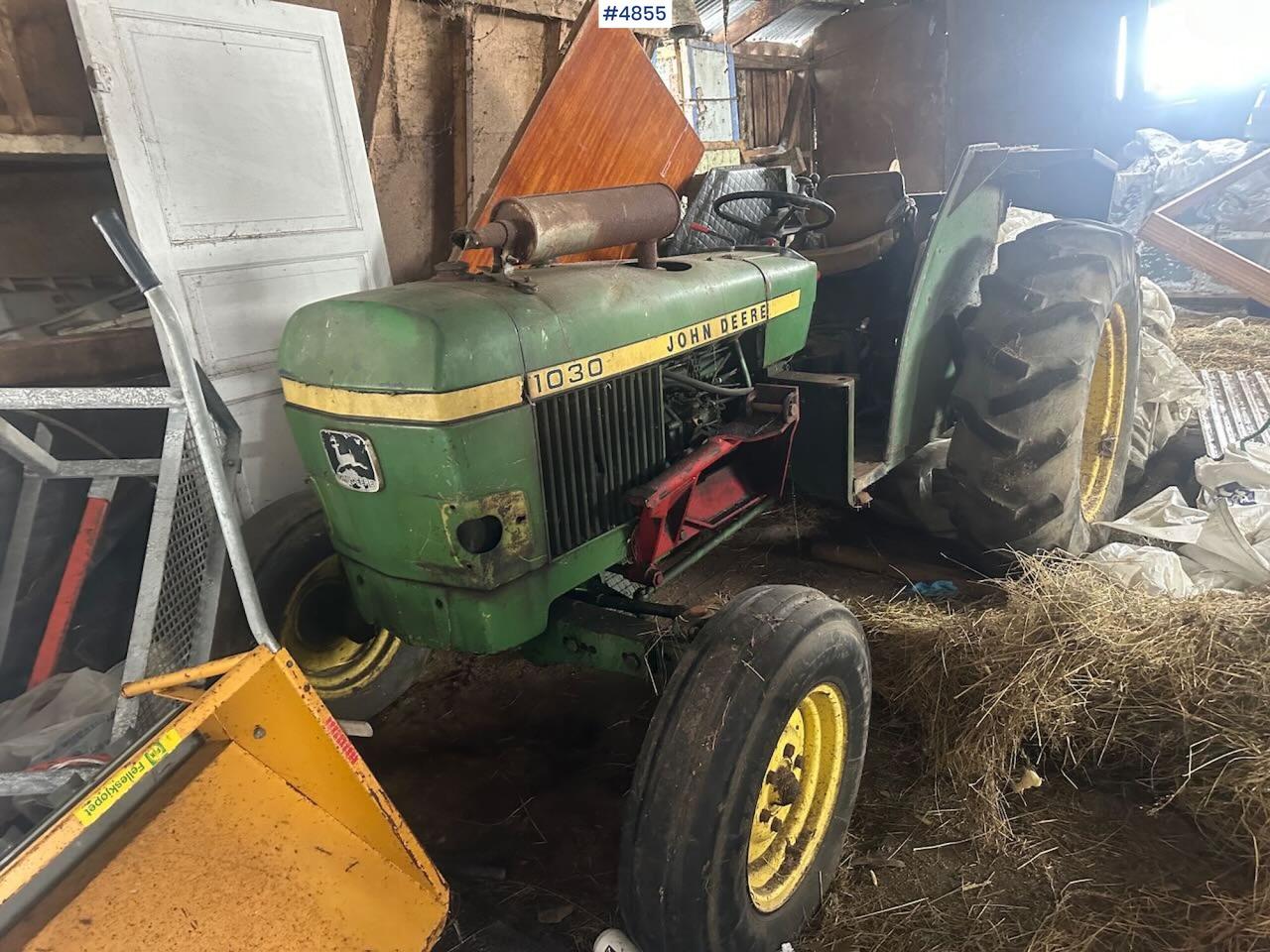 1980 John Deere 1030 tractor w/ twin deck and duun cabin. See hours. - Трактор: фото 5 1980 John Deere 1030 tractor w/ twin deck and duun cabin. See hours. - Трактор: фото 5