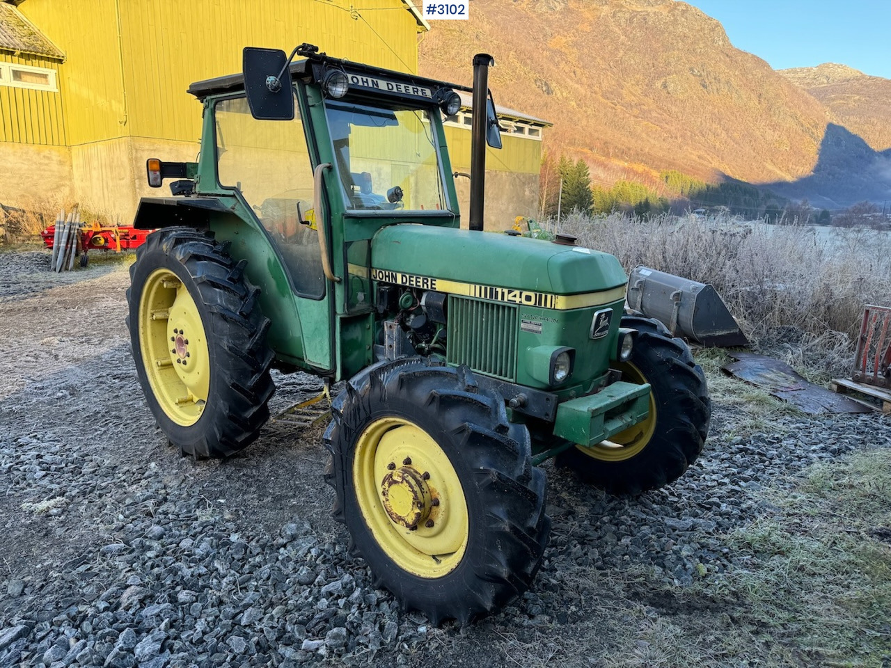 1981 John Deere 1140 Synchron with front loader - Трактор: фото 1 1981 John Deere 1140 Synchron with front loader - Трактор: фото 1