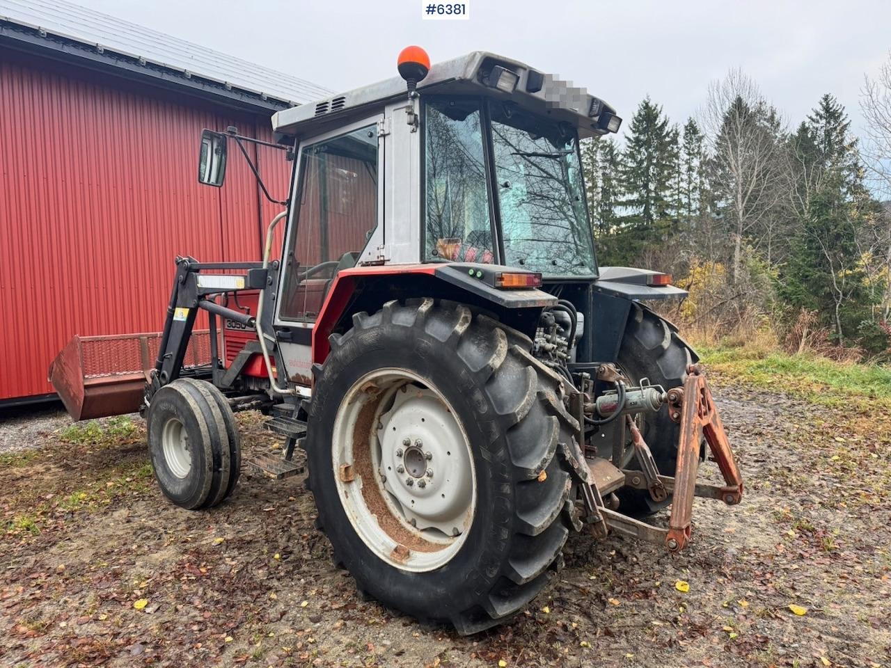 1987 Massey Ferguson 3050 w/ Front loader and twin wheels. - Трактор: фото 3 1987 Massey Ferguson 3050 w/ Front loader and twin wheels. - Трактор: фото 3