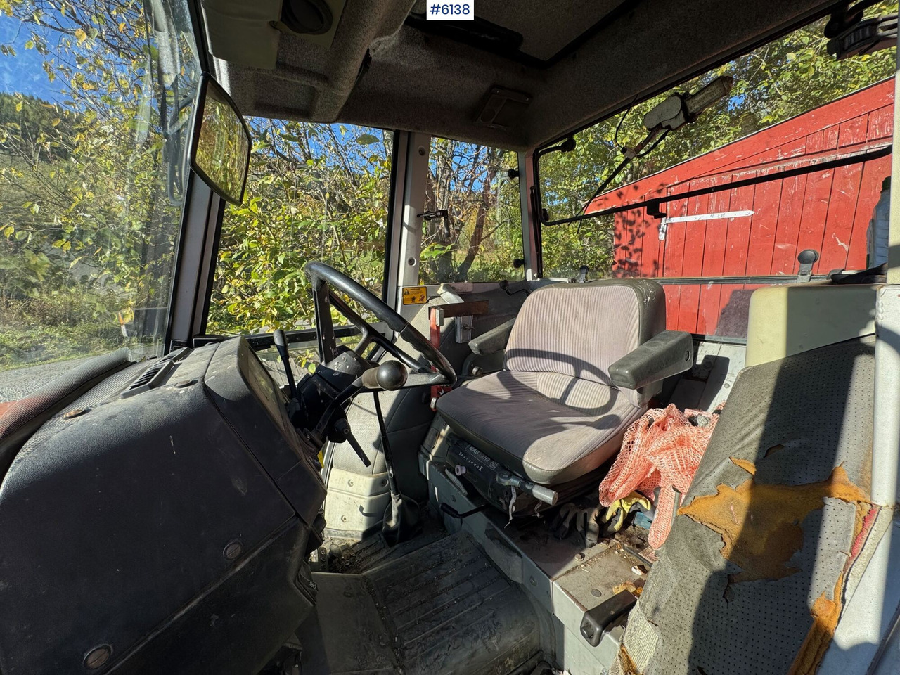 Трактор 1992 Massey Ferguson 372: фото 15