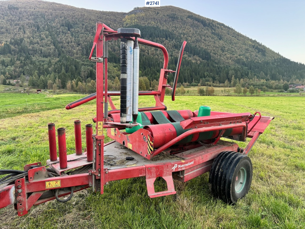 1997 Kverneland 7515 Round bale packer - Техника для сенозаготовки: фото 1 1997 Kverneland 7515 Round bale packer - Техника для сенозаготовки: фото 1