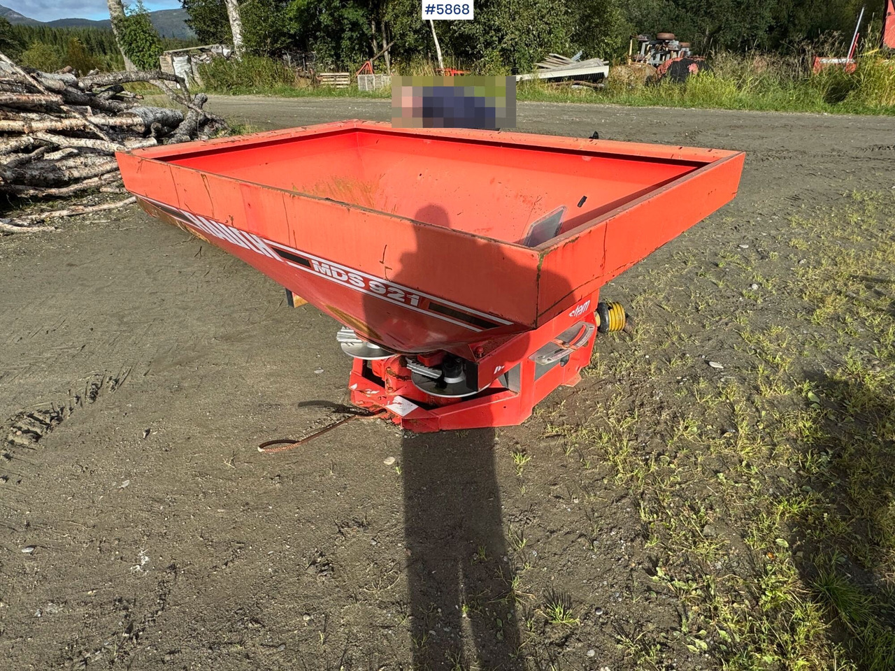 1997 Rauch MDS 921 Fertilizer spreader, partial repair project - Разбрасыватель удобрений: фото 2 1997 Rauch MDS 921 Fertilizer spreader, partial repair project - Разбрасыватель удобрений: фото 2