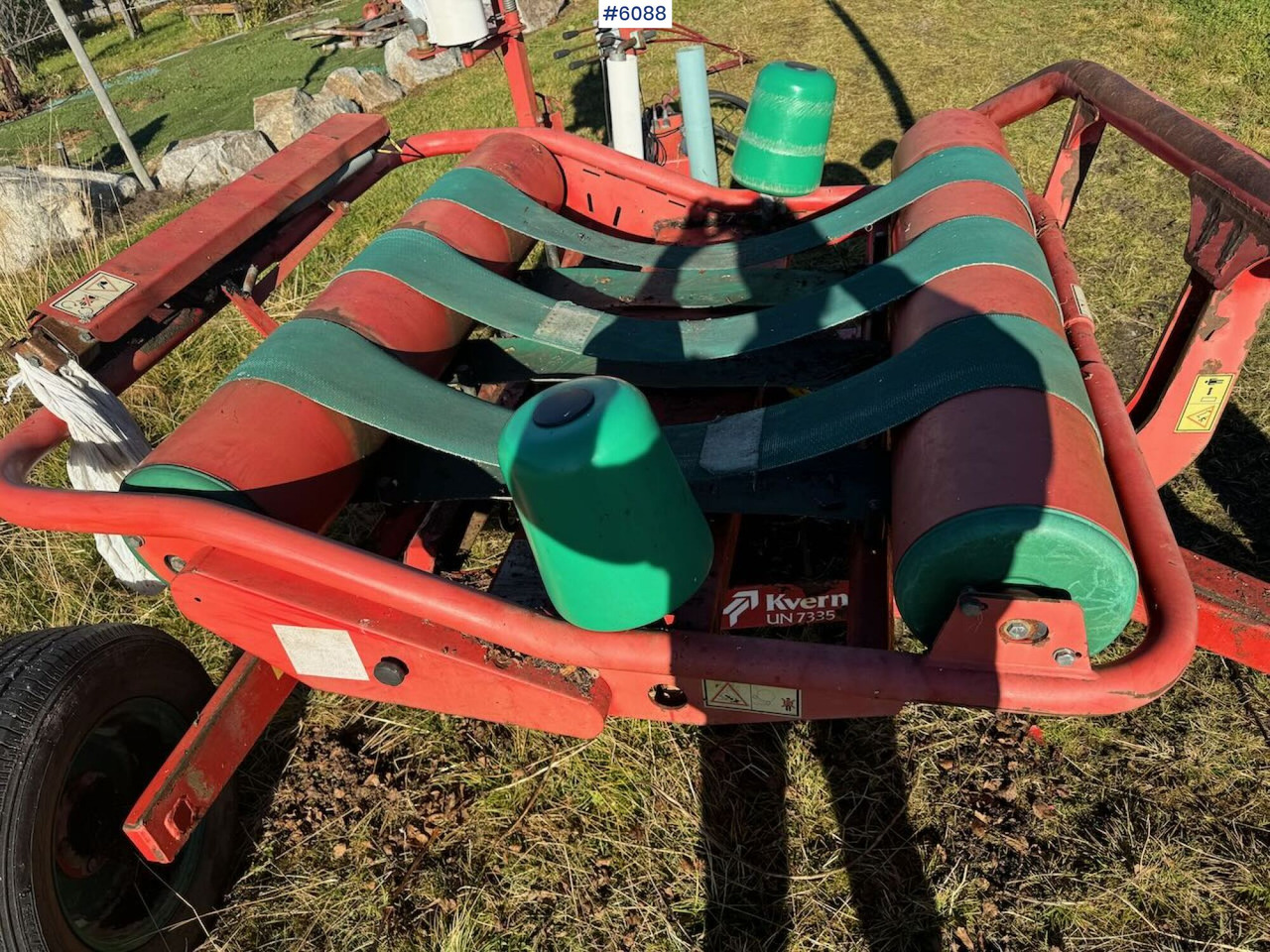 1998 Kverneland 7335 Round bale wrapper - Техника для сенозаготовки: фото 4 1998 Kverneland 7335 Round bale wrapper - Техника для сенозаготовки: фото 4