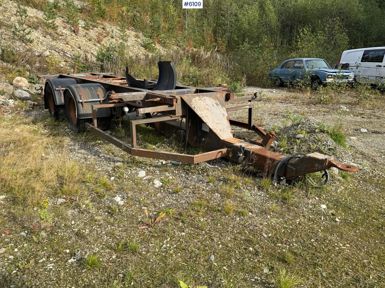 2002 Istrail container trailer. Repair object. - Низкорамный прицеп: фото 1 2002 Istrail container trailer. Repair object. - Низкорамный прицеп: фото 1