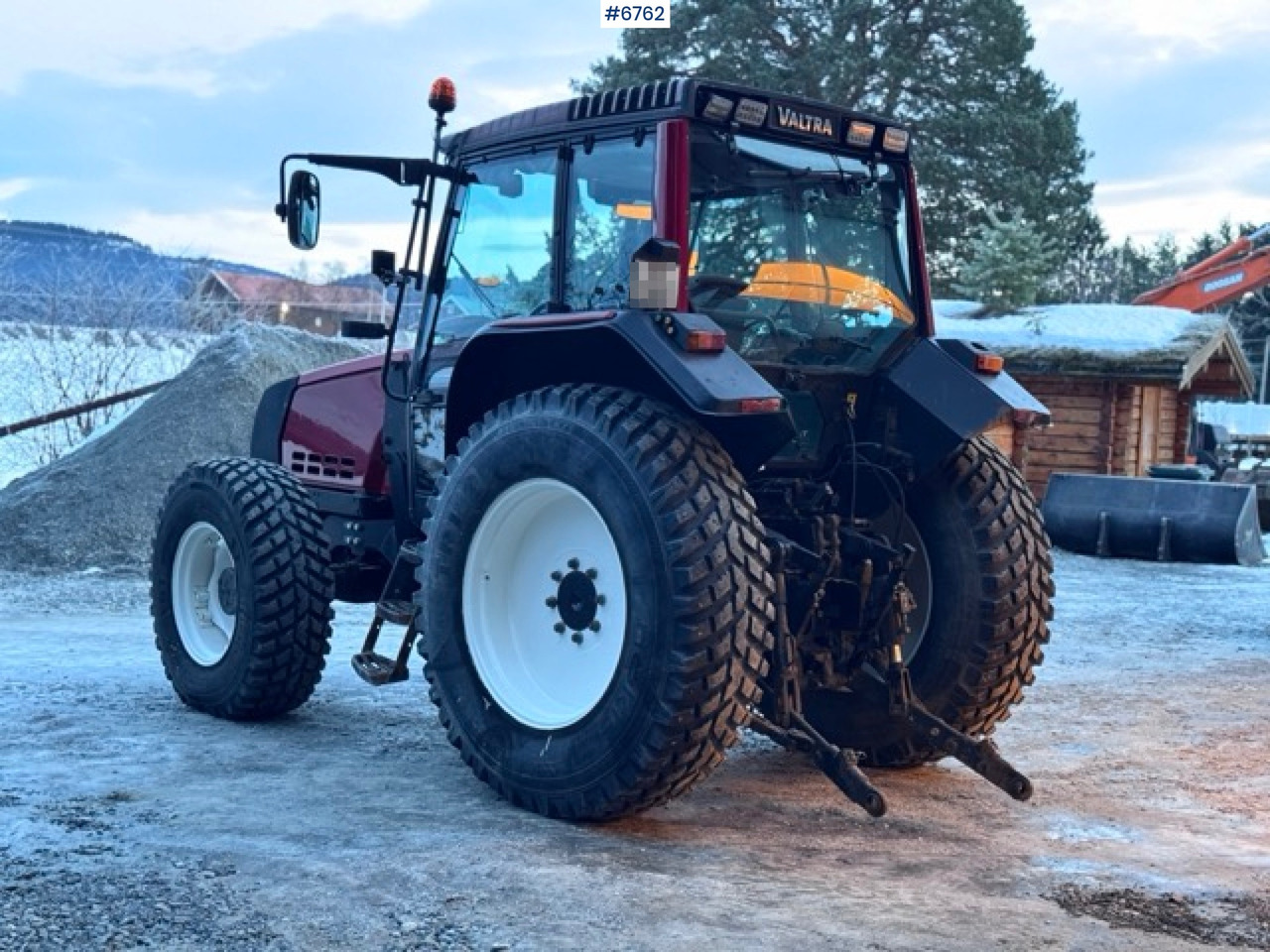 2002 Valtra 6850 Tractor with front hydraulics! See video. - Трактор: фото 4 2002 Valtra 6850 Tractor with front hydraulics! See video. - Трактор: фото 4