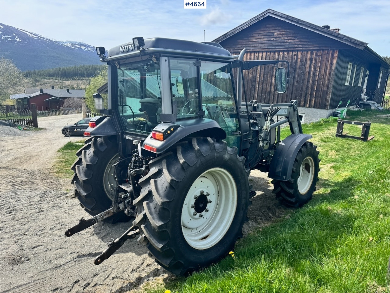 2003 Valtra A85-4 4x4 with Front Loader – 4450 hours! в лизинг 2003 Valtra A85-4 4x4 with Front Loader – 4450 hours!: фото 9