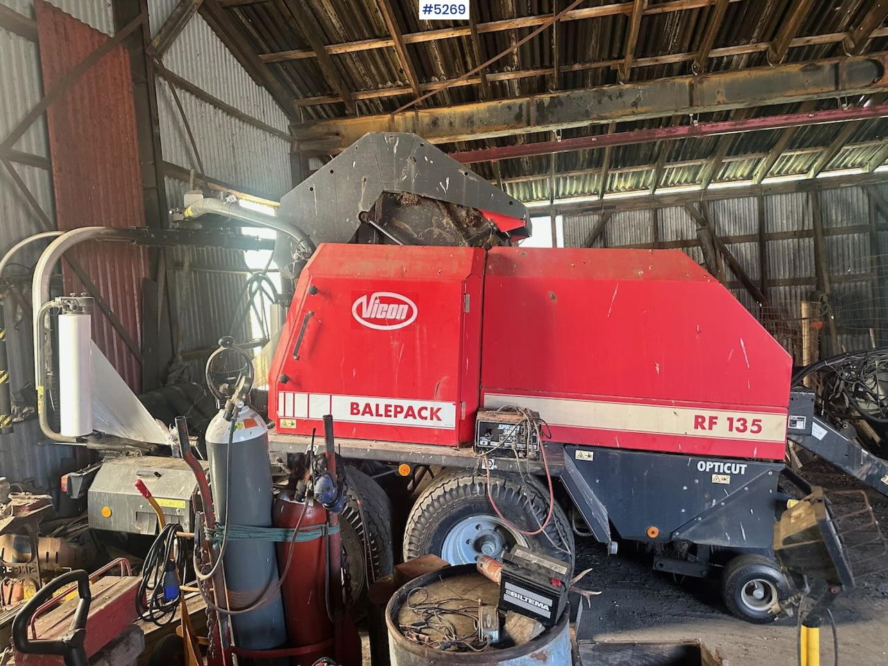 2003 Vicon RF 135 opticut round baler. - Техника для сенозаготовки: фото 3 2003 Vicon RF 135 opticut round baler. - Техника для сенозаготовки: фото 3