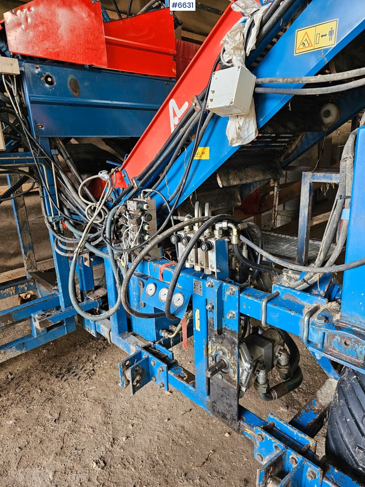 2004 ASA-LIFT Combi 1000/Stm50 Turnip harvester. - Техника для сенозаготовки: фото 2 2004 ASA-LIFT Combi 1000/Stm50 Turnip harvester. - Техника для сенозаготовки: фото 2