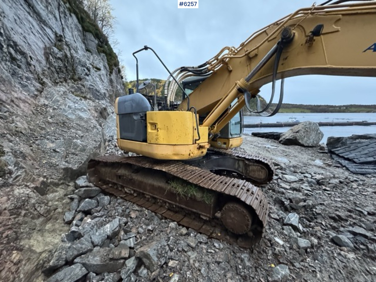 2005 Komatsu PC228 USLC-3K with Digging Bucket – SEE VIDEO! - Экскаватор: фото 5 2005 Komatsu PC228 USLC-3K with Digging Bucket – SEE VIDEO! - Экскаватор: фото 5