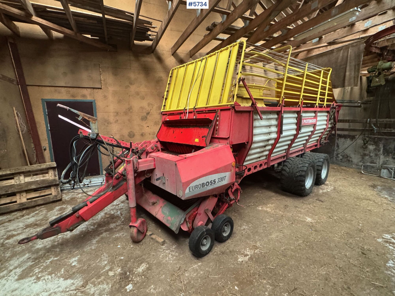 Техника для сенозаготовки 2005 Pottinger Euroboss 330t supermatic: фото 9 Техника для сенозаготовки 2005 Pottinger Euroboss 330t supermatic: фото 9