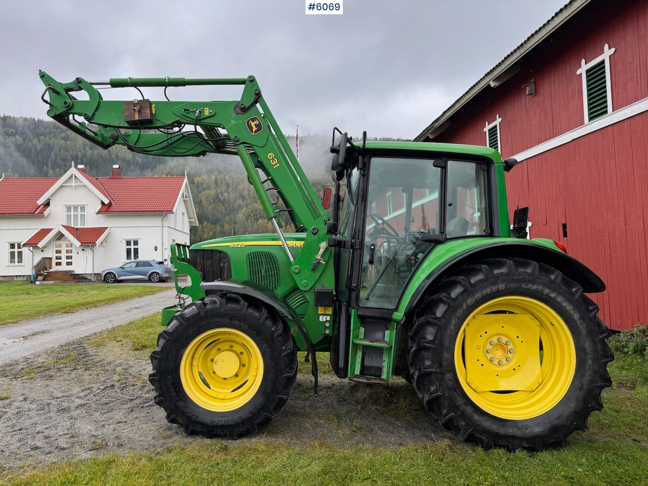 2006 John Deere 6320 w/ front loader, bucket, grapple, pallet fork and chains. Low hours!! - Трактор: фото 2 2006 John Deere 6320 w/ front loader, bucket, grapple, pallet fork and chains. Low hours!! - Трактор: фото 2