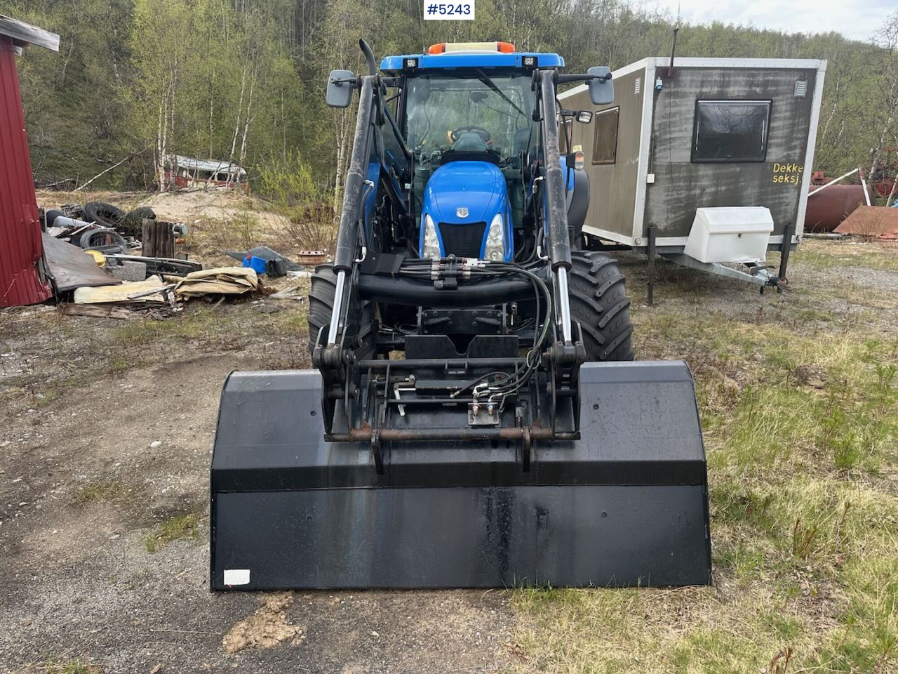 2007 New Holland TS135 4x4 tractor w/ front loader. WATCH VIDEO. - Трактор: фото 3 2007 New Holland TS135 4x4 tractor w/ front loader. WATCH VIDEO. - Трактор: фото 3