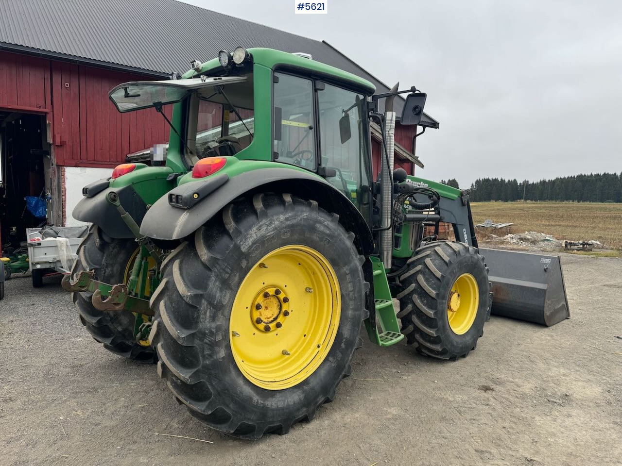 2010 John Deere 6430 Premium w/ plow plate, loader and 2 sets of tires. - Вилочный погрузчик: фото 4 2010 John Deere 6430 Premium w/ plow plate, loader and 2 sets of tires. - Вилочный погрузчик: фото 4