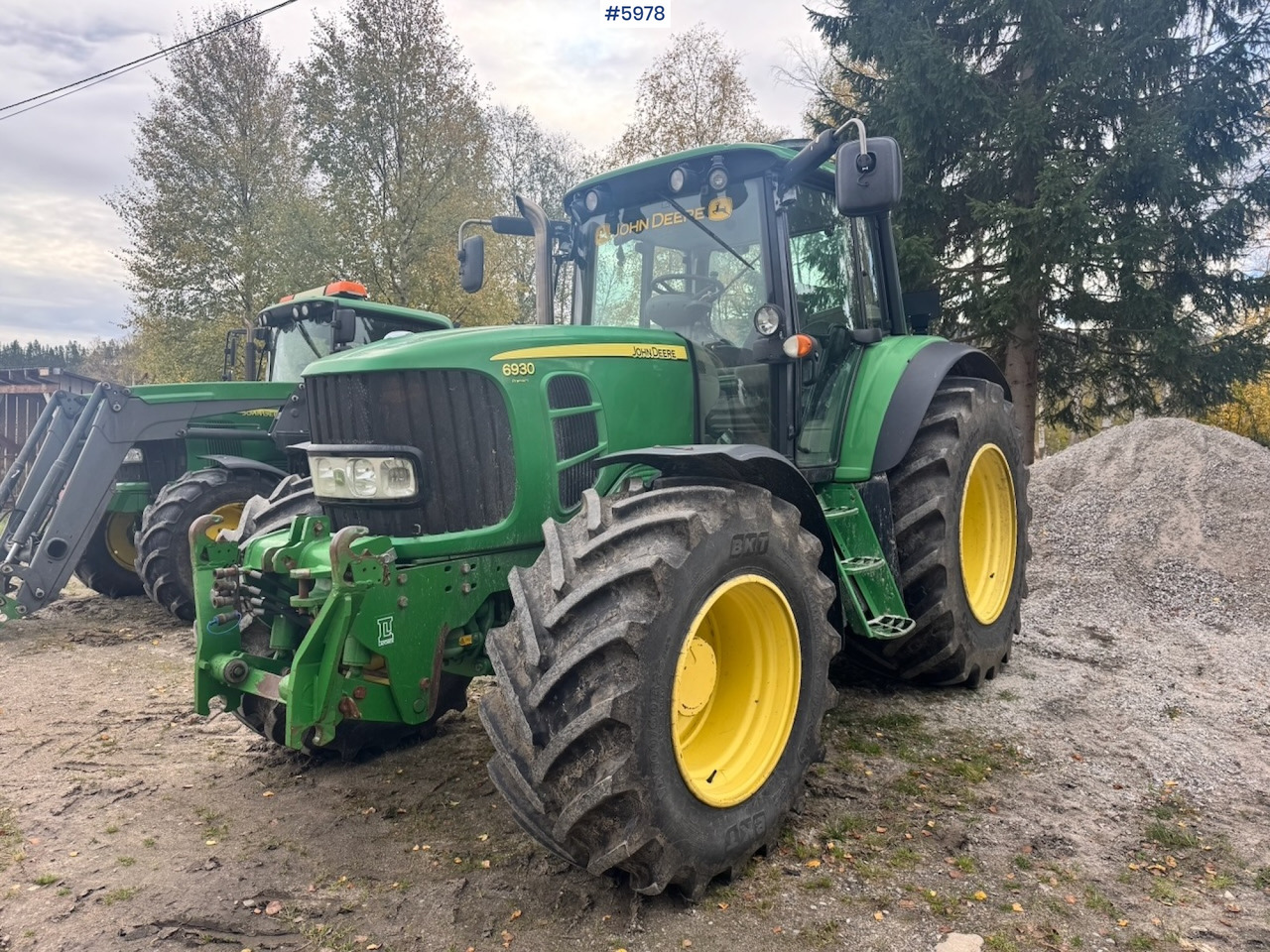 2010 John Deere 6930 with Front Hydraulic - Трактор: фото 5 2010 John Deere 6930 with Front Hydraulic - Трактор: фото 5