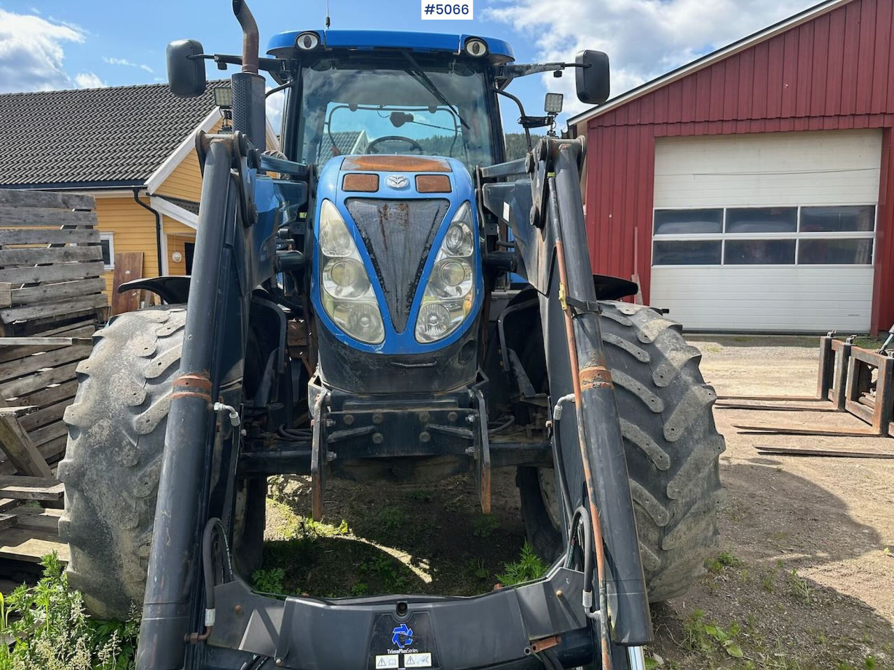 2011 New Holland T6080 w/ trima +5.1p - Трактор: фото 3 2011 New Holland T6080 w/ trima +5.1p - Трактор: фото 3