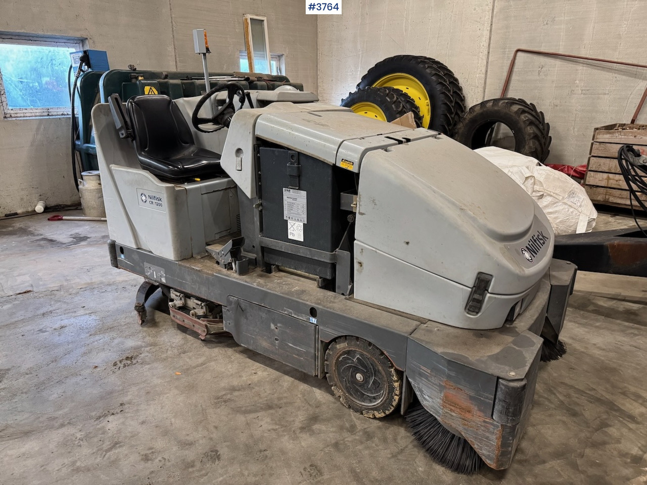2012 Nilfisk CR 1200 broom and sweeper - Промышленная подметальная машина: фото 2 2012 Nilfisk CR 1200 broom and sweeper - Промышленная подметальная машина: фото 2