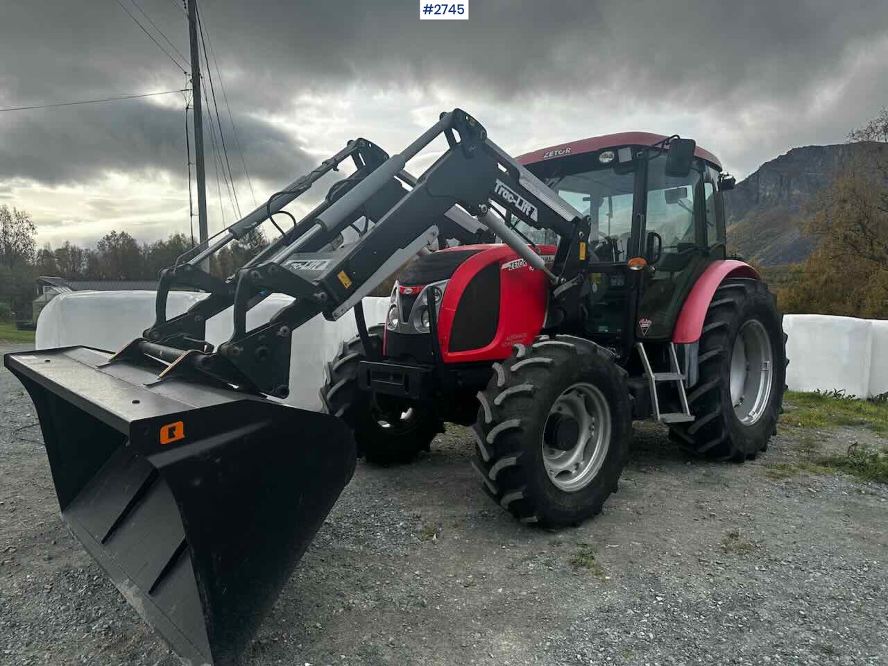 2012 ZETOR PROXIMA POWER 90 w/ Trac-lift Front loader and Bucket - Трактор: фото 2 2012 ZETOR PROXIMA POWER 90 w/ Trac-lift Front loader and Bucket - Трактор: фото 2