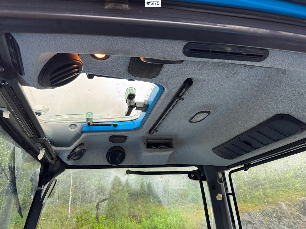 Трактор 2013 Landini Powermondial 120 w/front loader and some equipment. Low hours!: фото 20