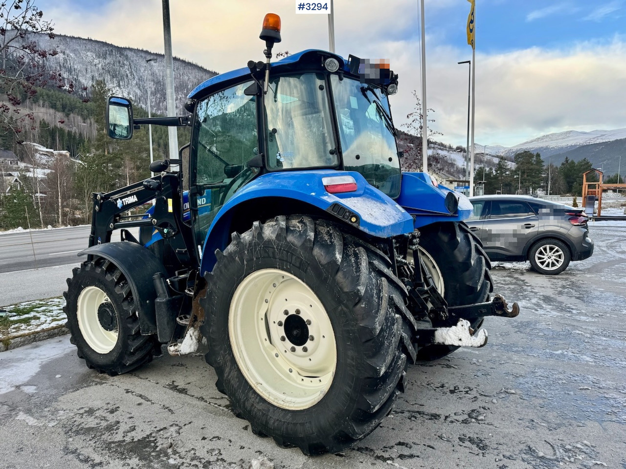2013 New Holland T5.95 with Trima +2.1P Front Loader. New Engine! - Трактор: фото 5 2013 New Holland T5.95 with Trima +2.1P Front Loader. New Engine! - Трактор: фото 5