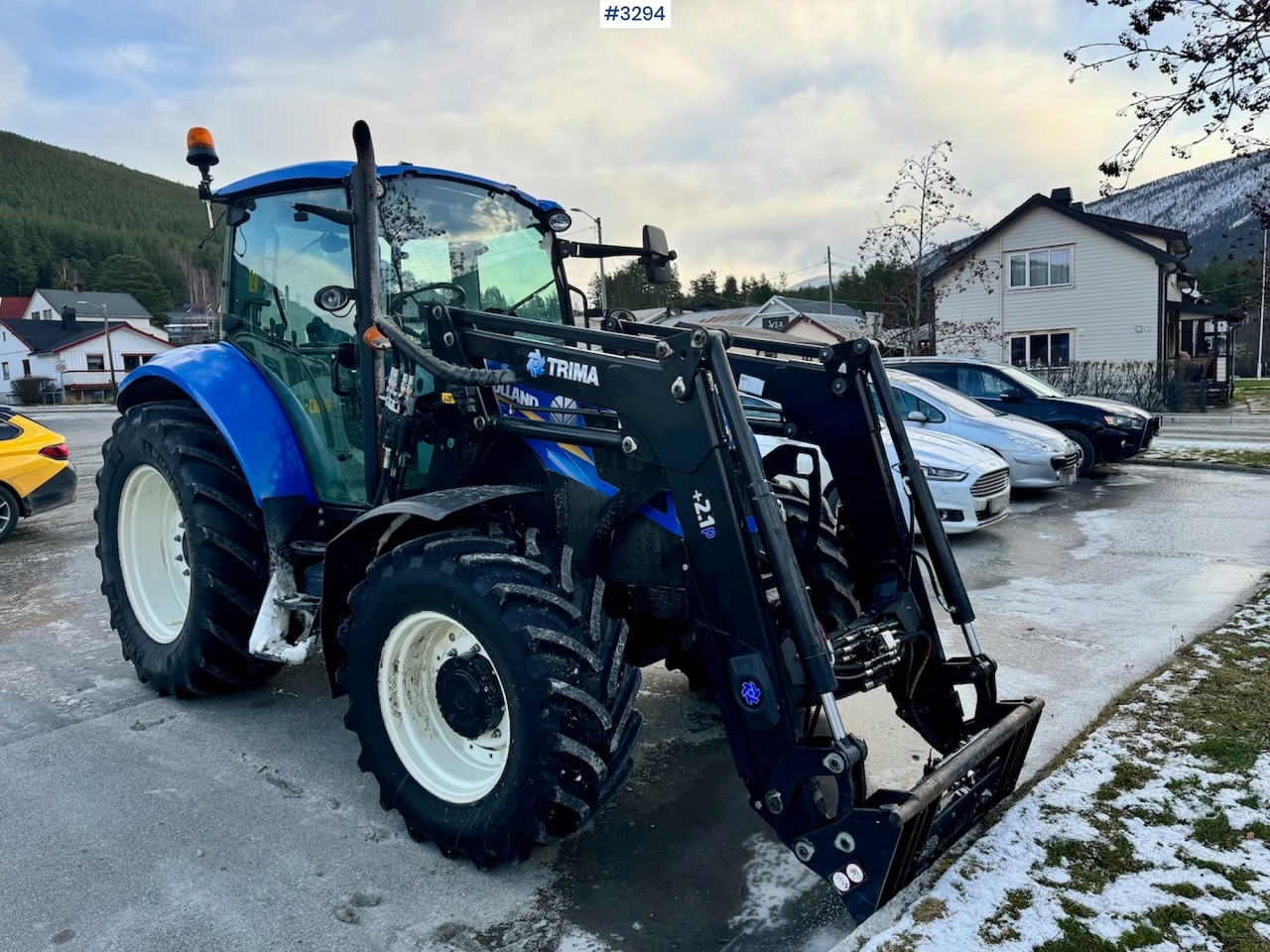 2013 New Holland T5.95 with Trima +2.1P Front Loader. New Engine! - Трактор: фото 2 2013 New Holland T5.95 with Trima +2.1P Front Loader. New Engine! - Трактор: фото 2